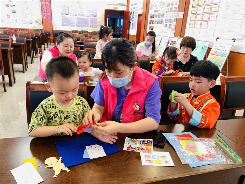 红海危机致大量货船绕行非洲 南非港口出现拥堵